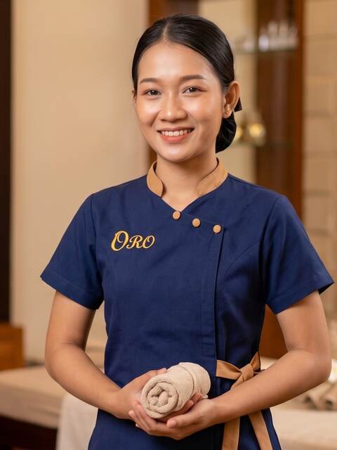 Khin Su Hlaing Tun, Therapist Trainee at ORO Beauty Spa